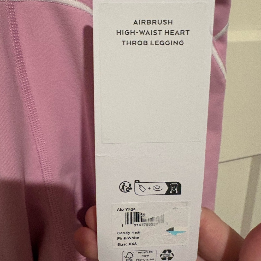 ALO Yoga Airbrush High-Waist Heart Throb Legging XXS Candy Heart Pink/White NWT - Picture 7 of 7